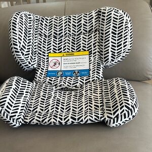 Black & White Chevron Kids Booster Seat Cushion - Unbranded